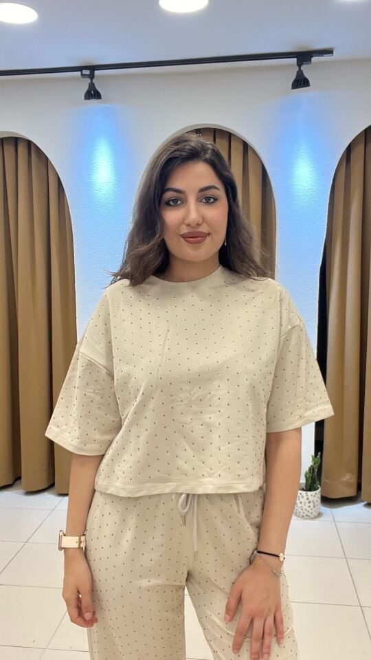 TAŞ RENGİ TAŞLI EŞOFMAN TAKIM