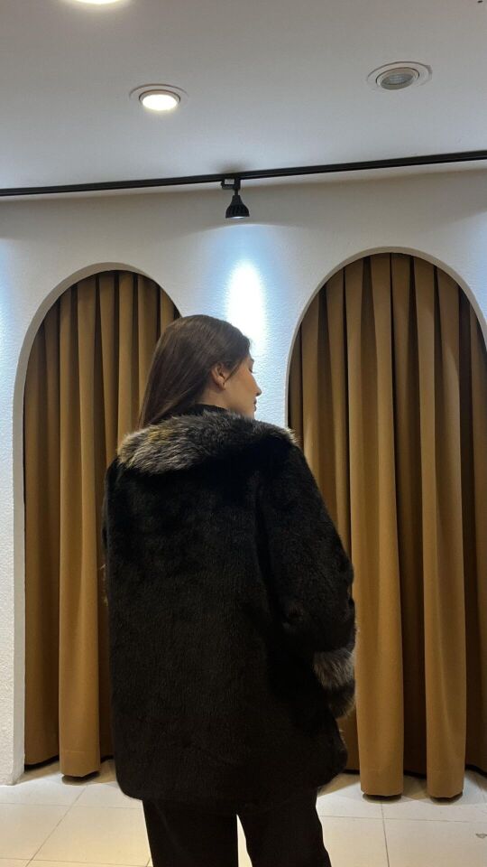 SİYAH KEMERLİ KÜRK