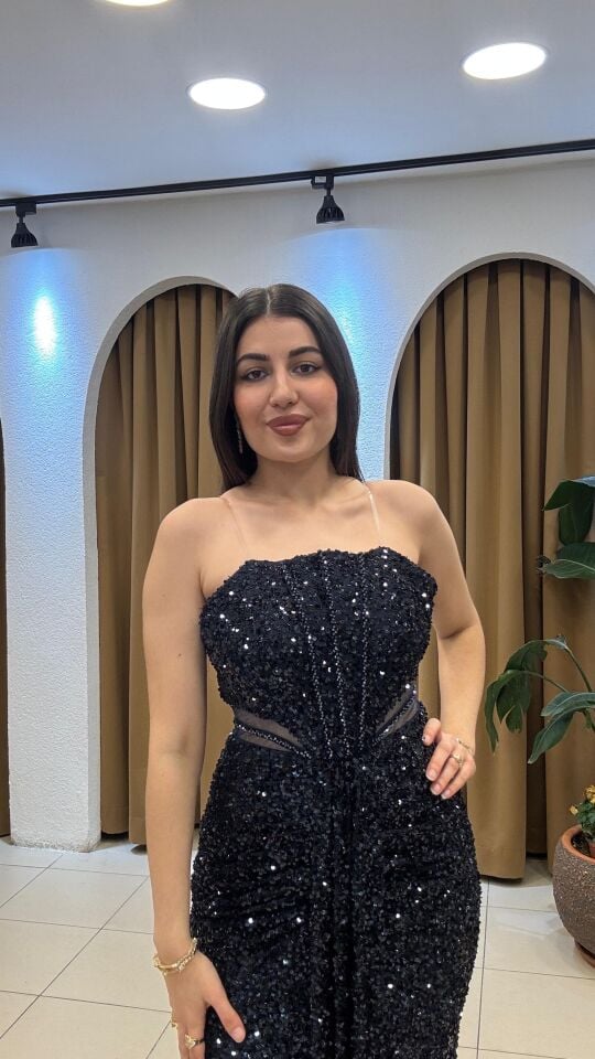 LACİVERT STRAPLEZ ÖNDEN KUYRUKLU UZUN PAYETLİ ABİYE