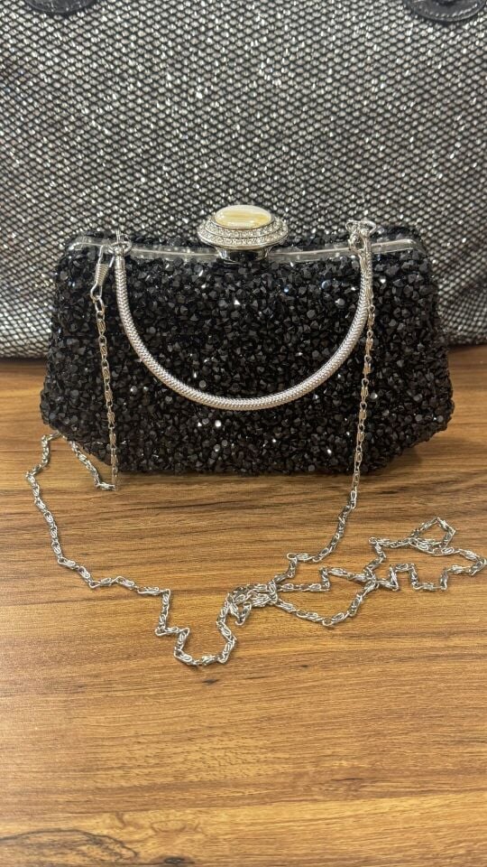 SİYAH ALTIN KAPAKLI ÇANTA