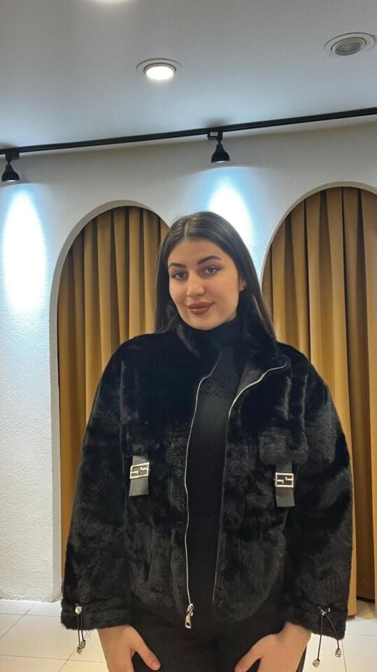 SİYAH KISA KÜRK