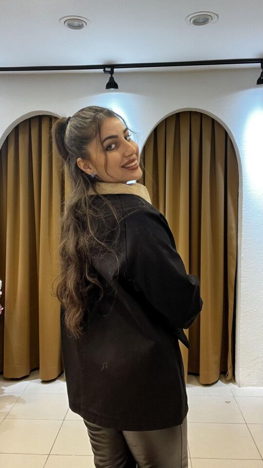 SİYAH  BEJ YAKA VE MANŞET DETAYLI KABAN