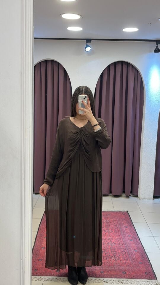 KAHVERENGİ İÇİ ASTAR DETAYLI ÜSTÜ TÜL UZUN ELBİSE Standart