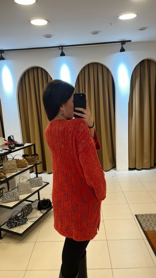 KIRMIZI UZUN TRİKO KAZAK