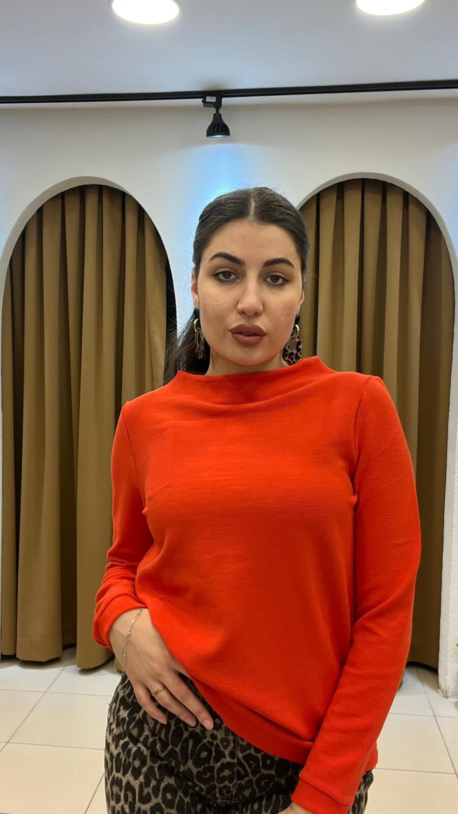 TURUNCU  UZUN KOLLU BADİ