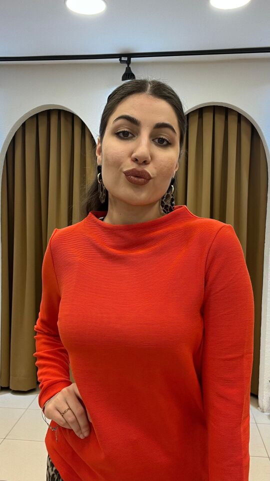 TURUNCU  UZUN KOLLU BADİ