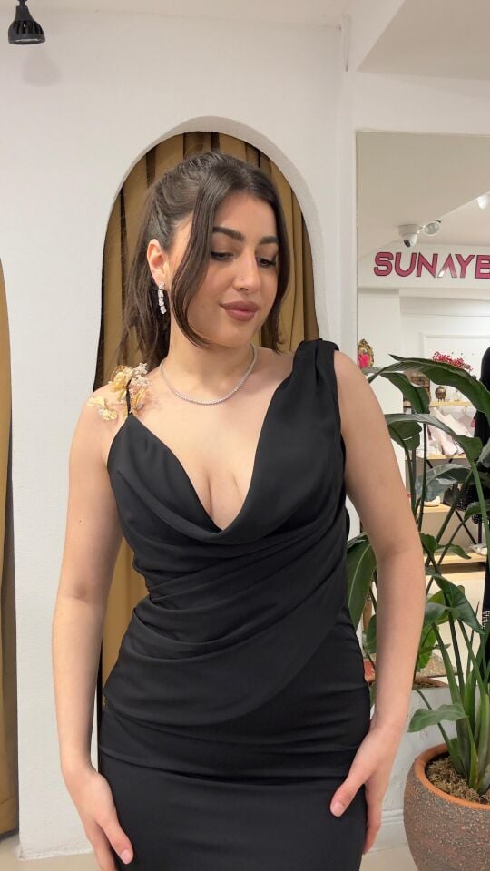 SİYAH DEGAJE YAKA ABİYE
