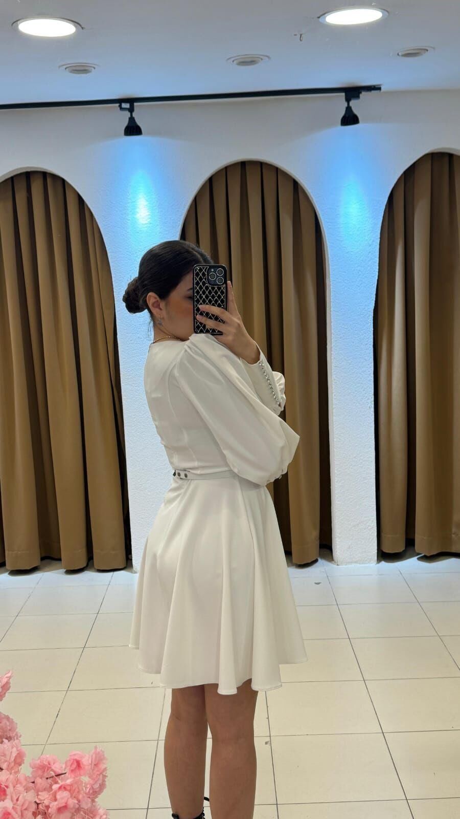 BEYAZ KEMERLİ ELBİSE