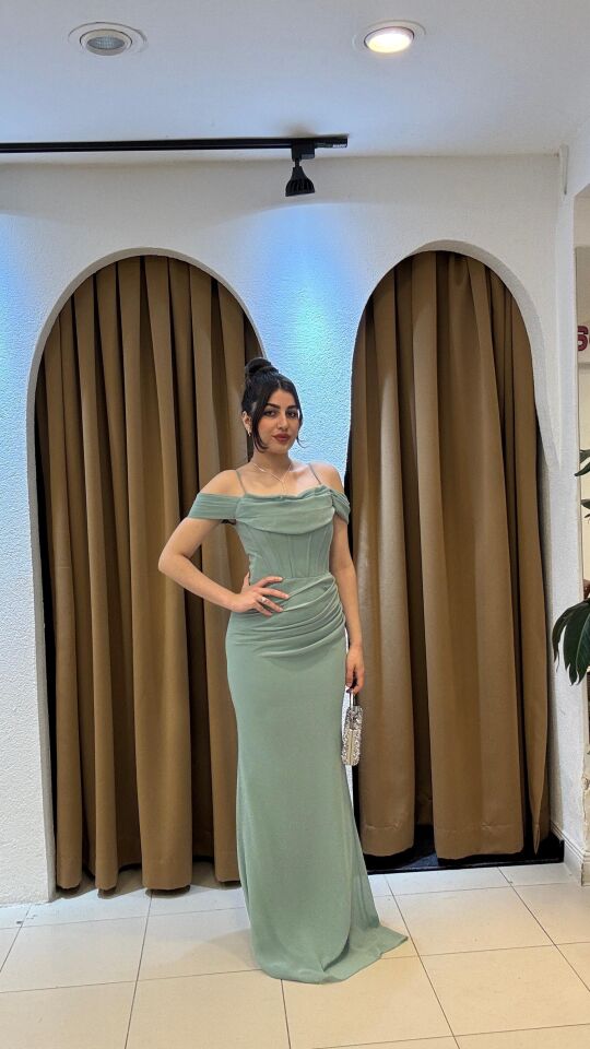 MİNT YEŞİLİ UZUN ABİYE