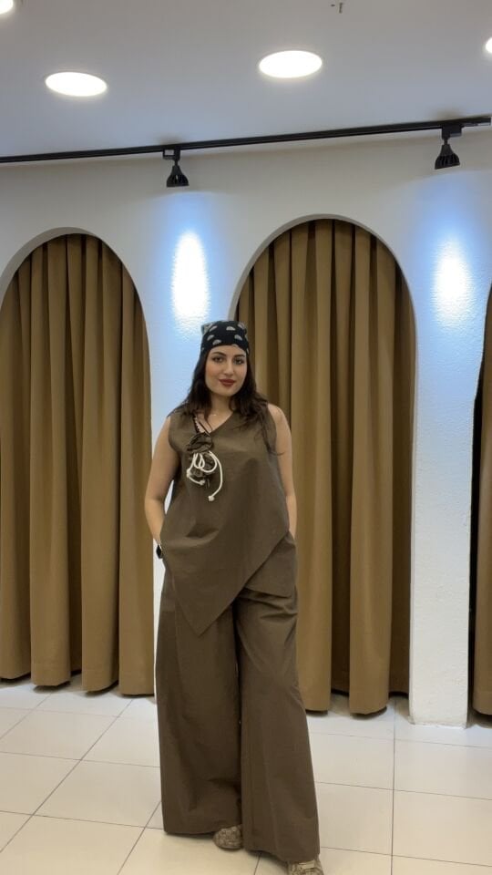 KAHVERENGİ ÖNDEN FERMUARLI TASARIM CEPLİ TAKIM