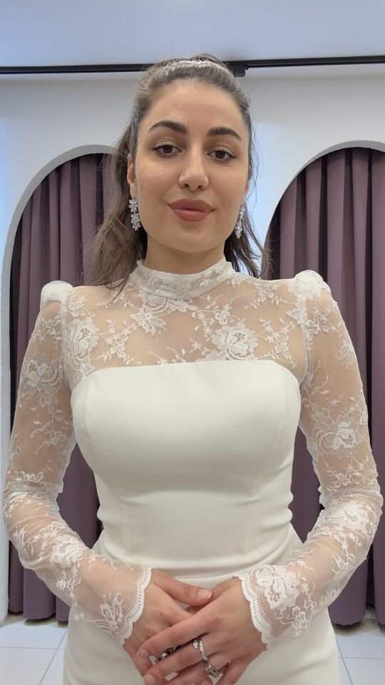BEYAZ BALIKÇI YAKA BALIK MODEL ARKADAN YIRTMAÇLI KOLLARI VE YAKA DETAYI DANTELLİ TAM BOY ABİYE ELBİSE