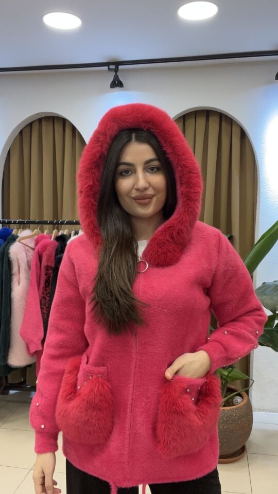 PEMBE ÖNDEN FERMUARLI ANGORA KÜRK