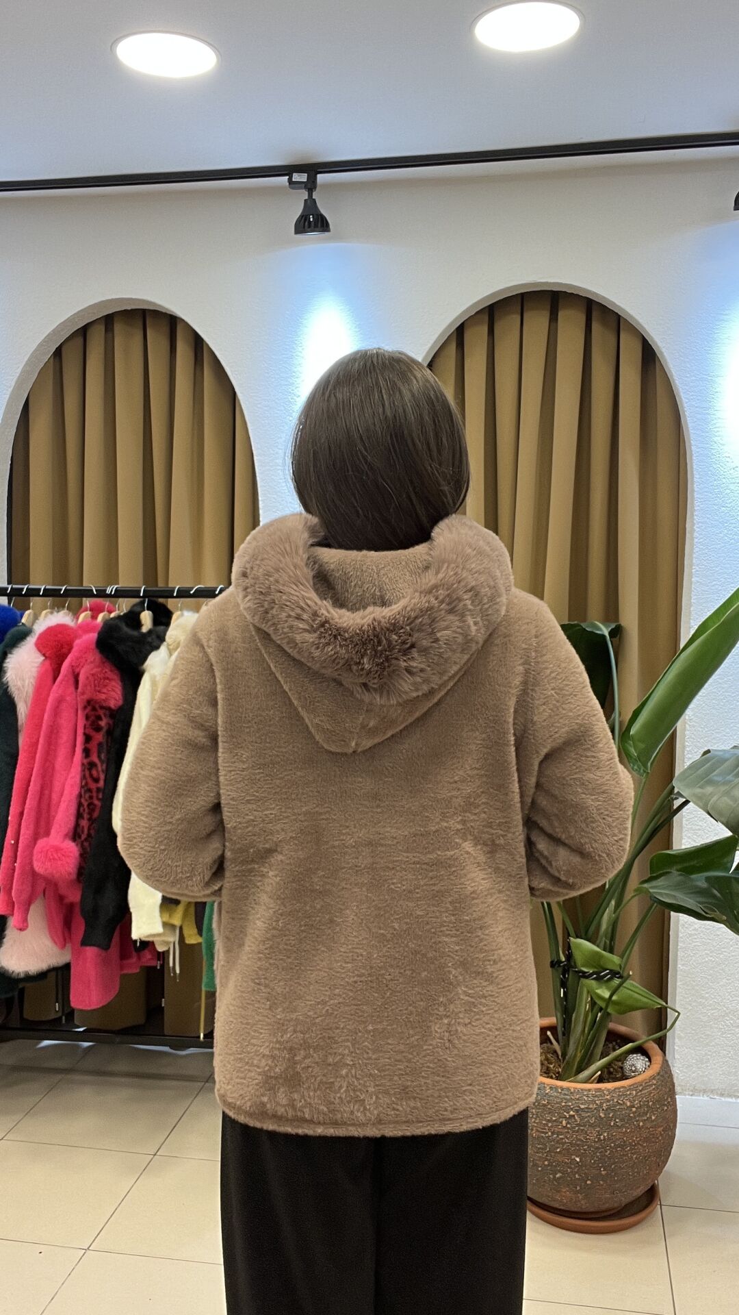 VİZON ÖNDEN FERMUARLI ANGORA KÜRK