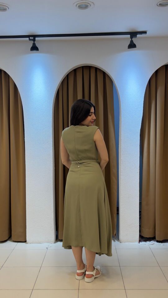 YEŞİL MIDI BOY ELBİSE