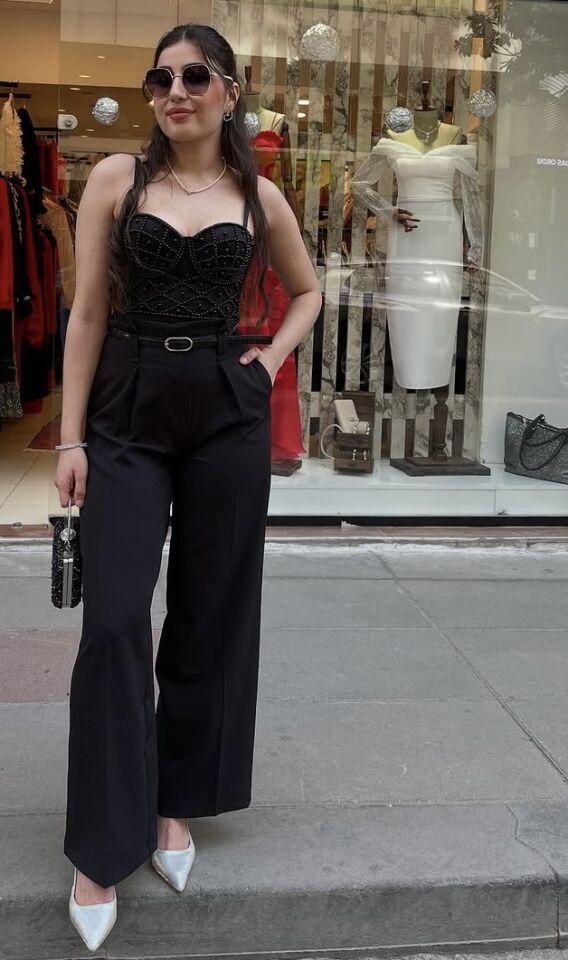 SİYAH  TAŞLI BÜSTİYER