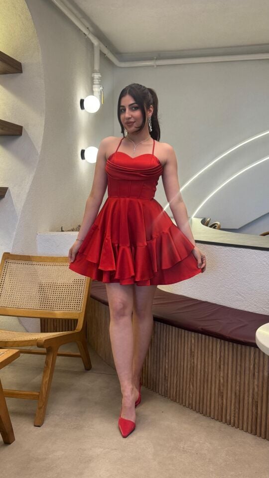 KIRMIZI MİNİ ELBİSE