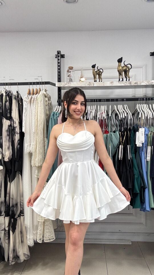 BEYAZ  MİNİ ELBİSE