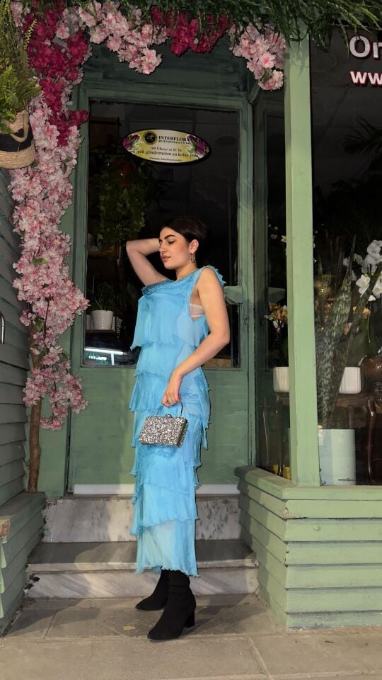 HİLE MAVİSİ ELBİSE