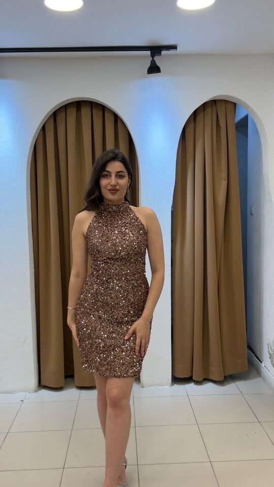 BRONZ HALTER YAKA PAYETLİ MİNİ ABİYE
