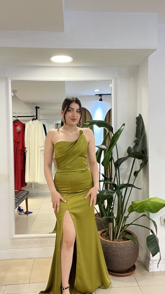 YAĞ YEŞİL PİLELİ STRAPLEZ ABİYE