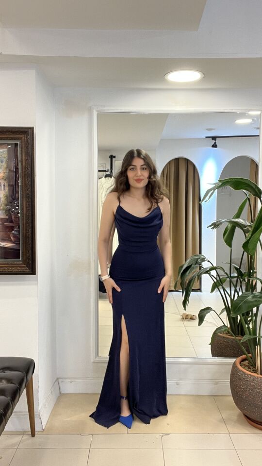 LACİVERT YIRTMAÇLI ABİYE