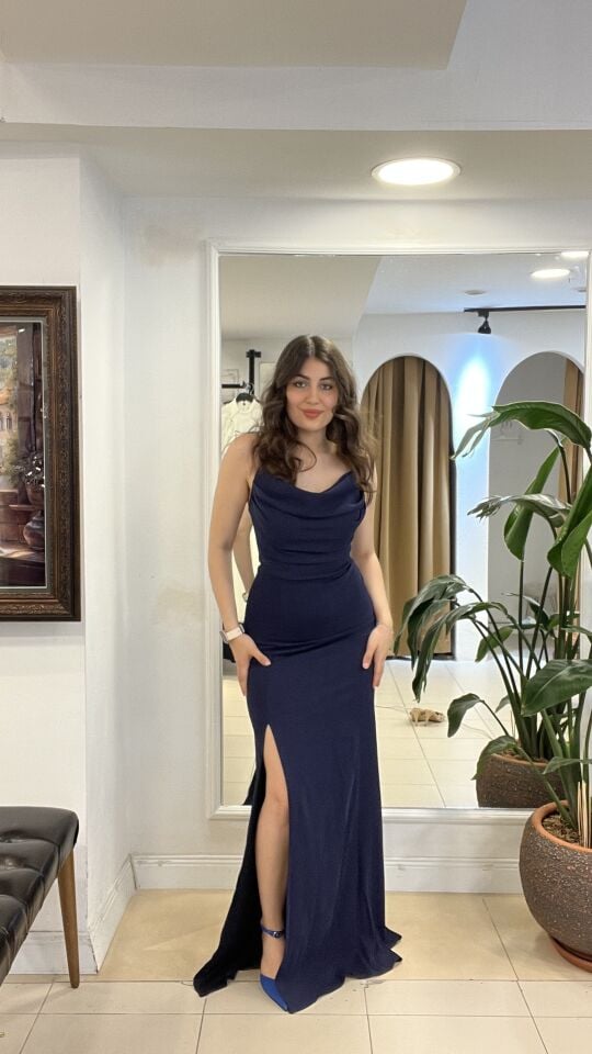 LACİVERT YIRTMAÇLI ABİYE