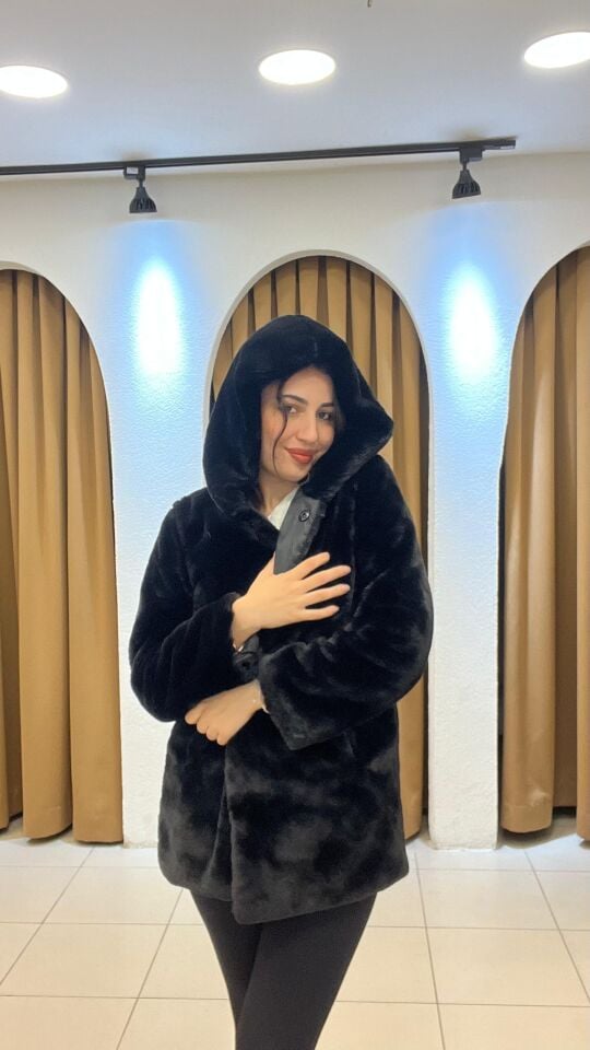 SİYAH ÇITÇITLI KAPİŞONLU KÜRK