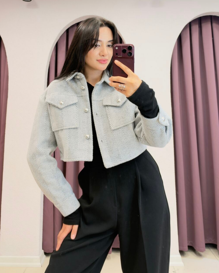Gri Balıksırtı İnci Düğmeli Crop Ceket 36