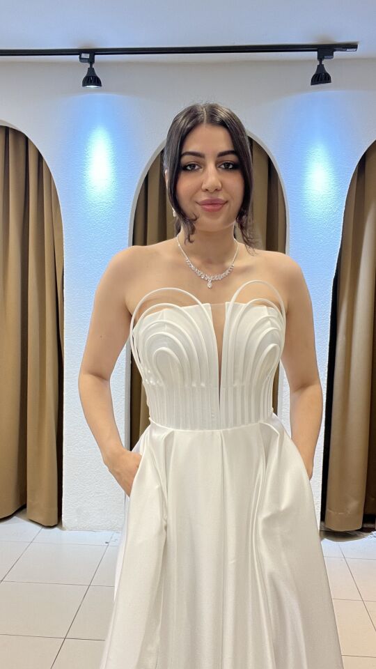 BEYAZ SATEN STRAPLEZ  UZUN ABİYE