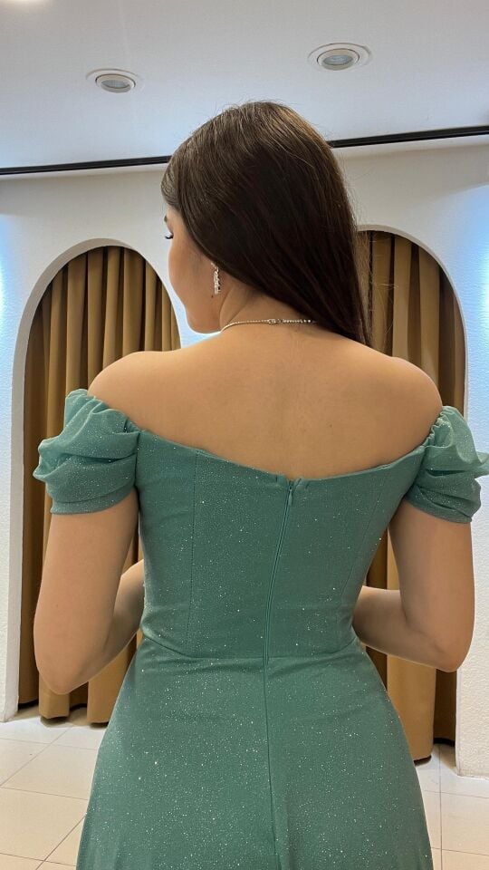 MİNT YEŞİL MADONNA YAKA UZUN ABİYE