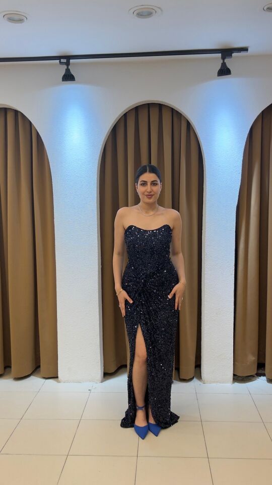 LACİVERT PAYETLİ UZUN STRAPLEZ ABİYE