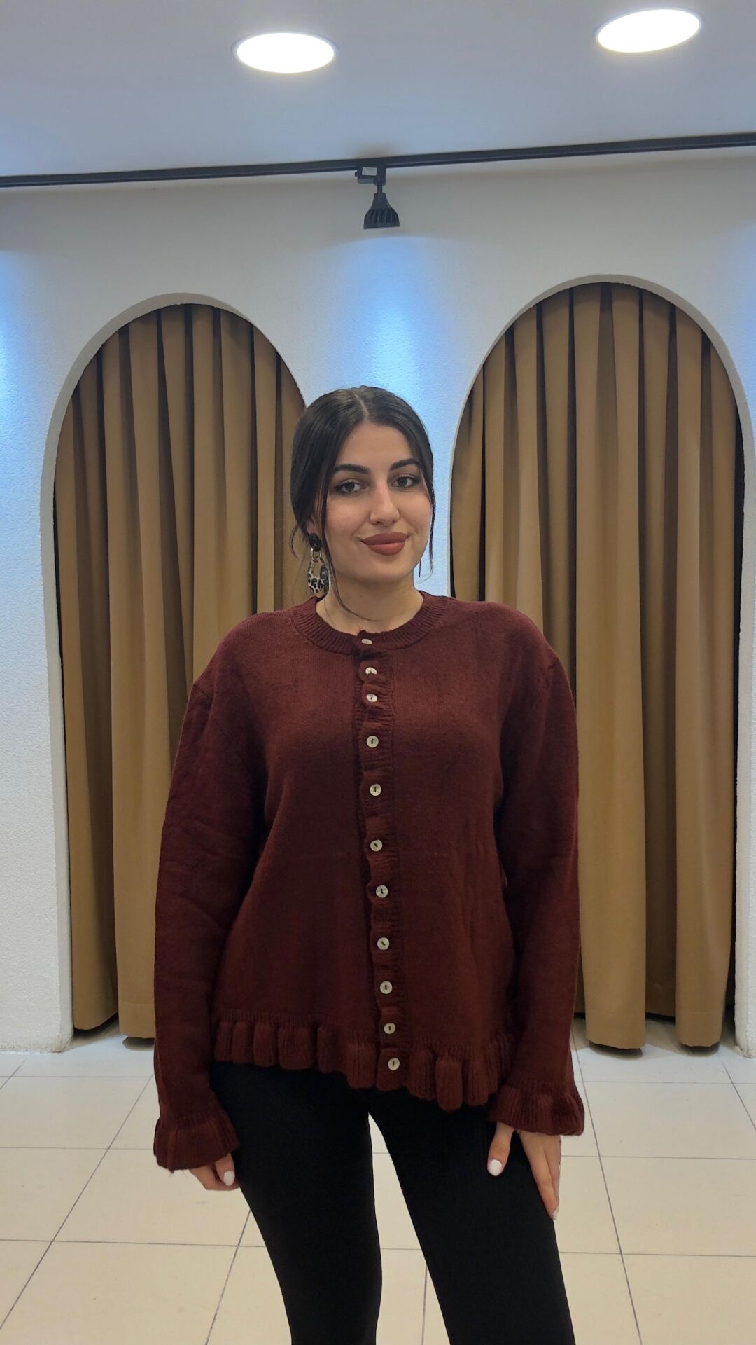 BORDO DÜĞMELİ HIRKA KAZAK