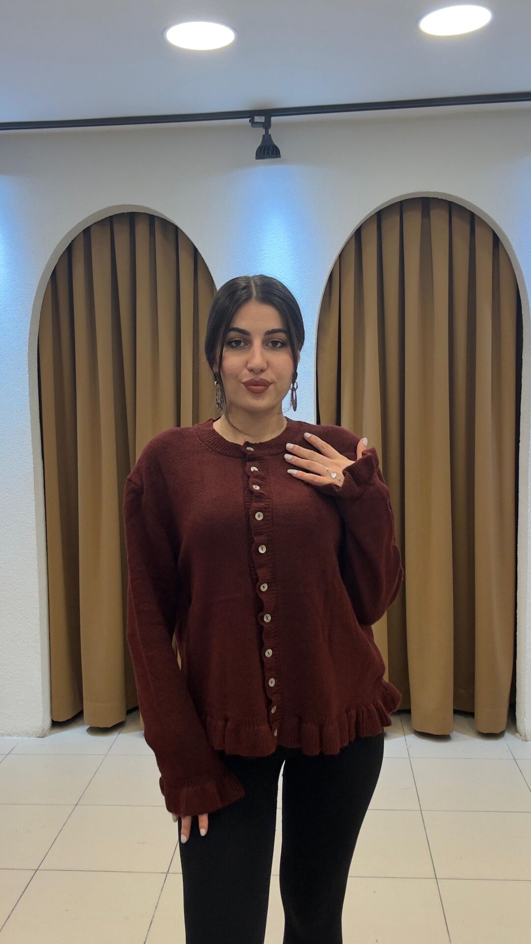 BORDO DÜĞMELİ HIRKA KAZAK