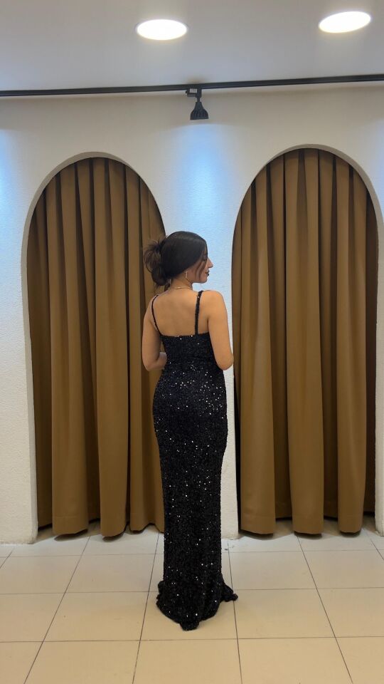 LACİVERT PAYETLİ İNCE ASKILI YIRTMAÇLI ABİYE