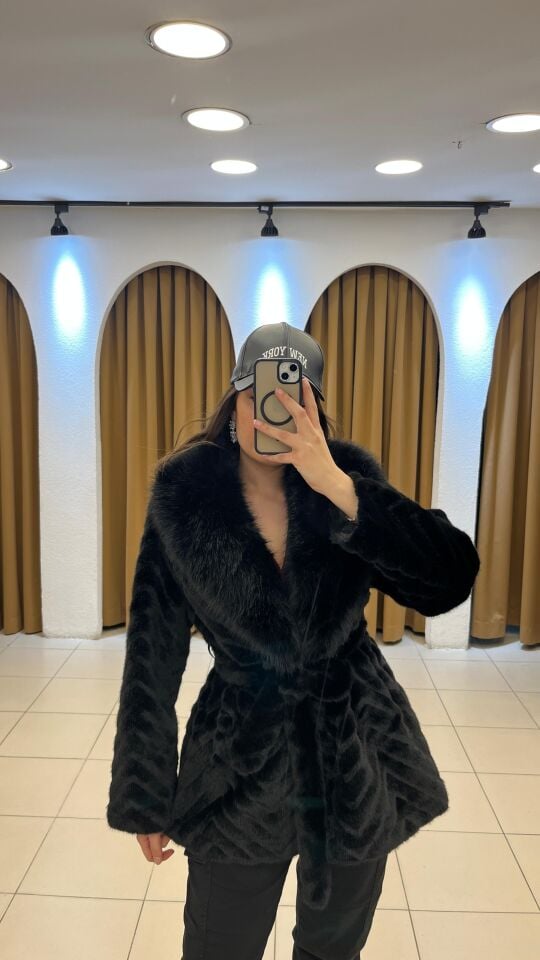 SİYAH BELDEN BAĞLAMALI YAKA İTHAL KÜRK