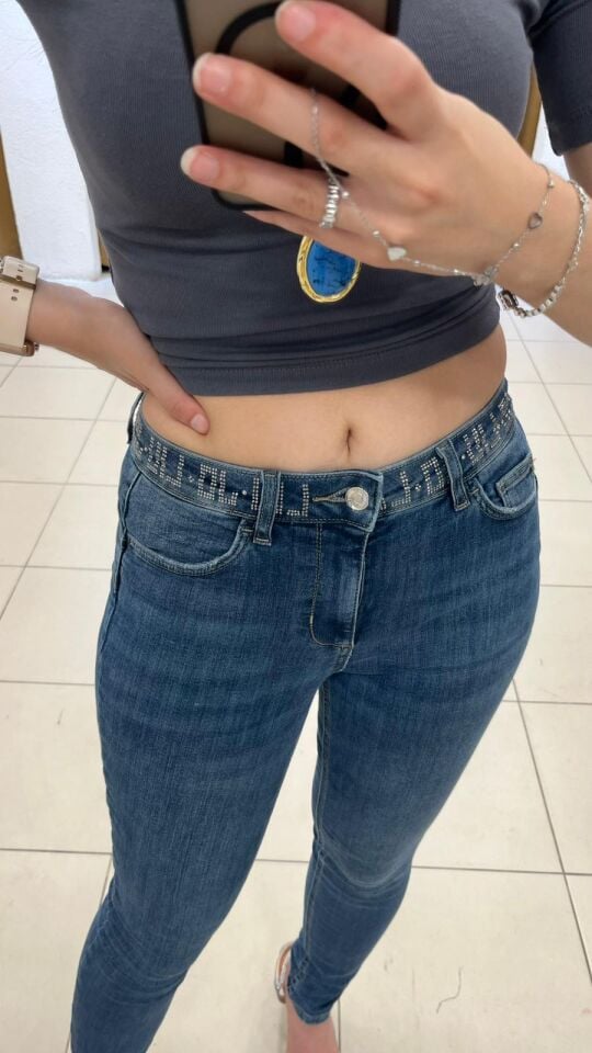 MAVİ TAŞ İŞLEMELİ KEMER DETAYLI SKİNNY JEAN PANTOLON Mavi - 26