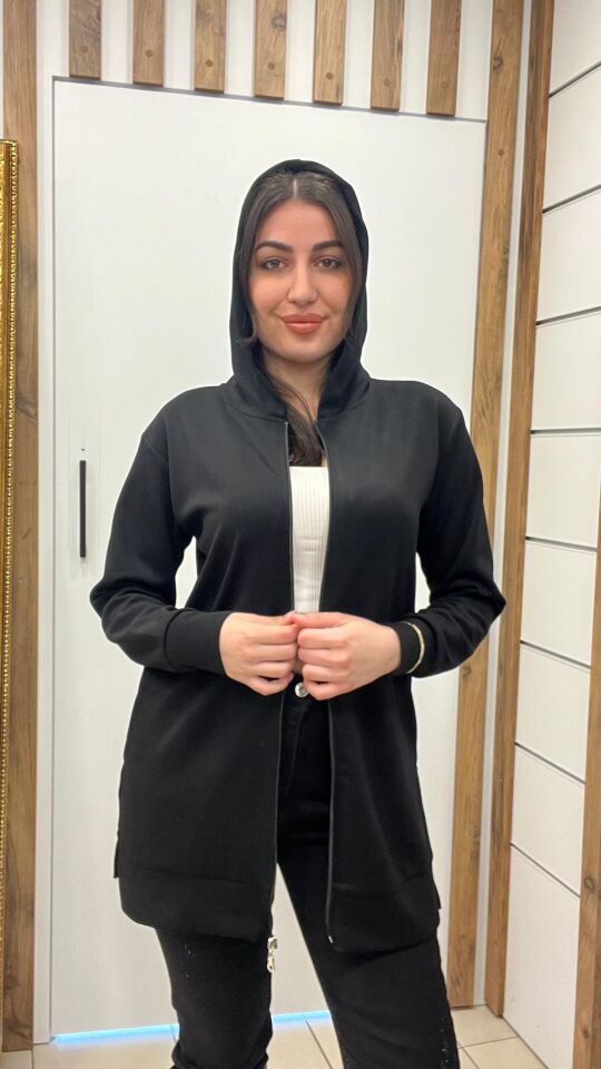 SİYAH FERMUARLI KAPİŞONLU ARA BOY HIRKA M-L
