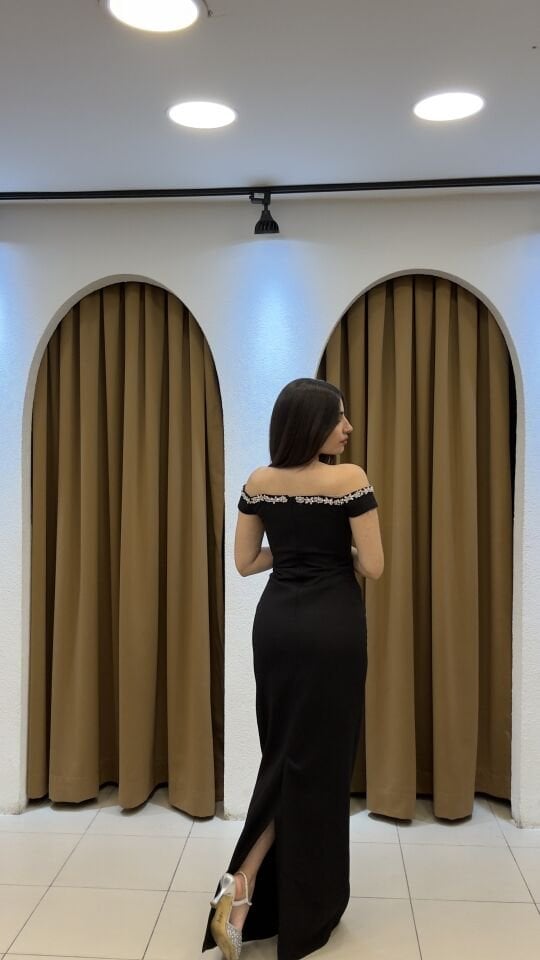 SİYAH İNCİ İŞLEMELİ ABİYE ELBİSE