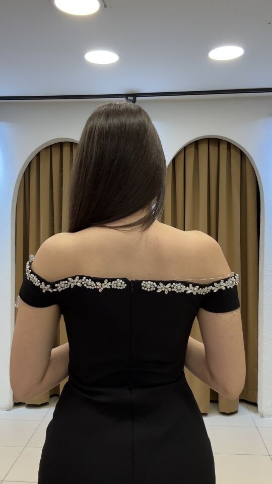 SİYAH İNCİ İŞLEMELİ ABİYE ELBİSE