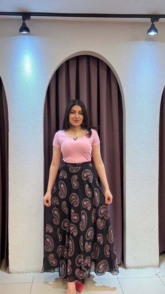 ANTRASİT PEMBE DESENLİ UZUN KİLOŞ ETEK 40