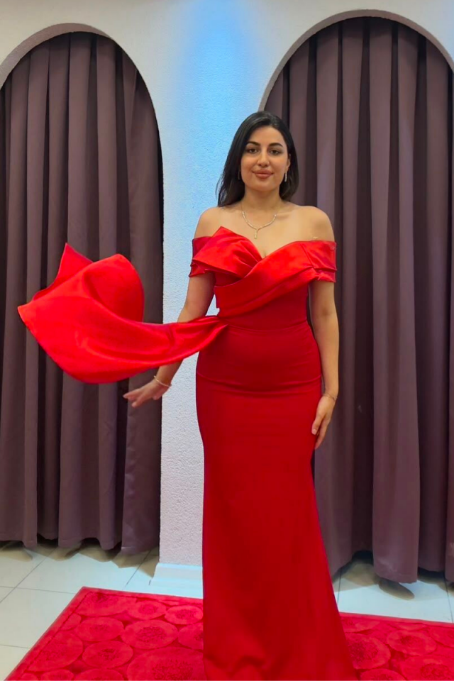 Kırmızı yandan kuyruklu madonnna yaka balık model abiye 36