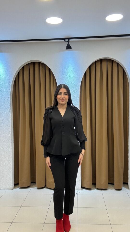 SİYAH EL İŞİ BONCUK DETAYLI  TAKIM 44