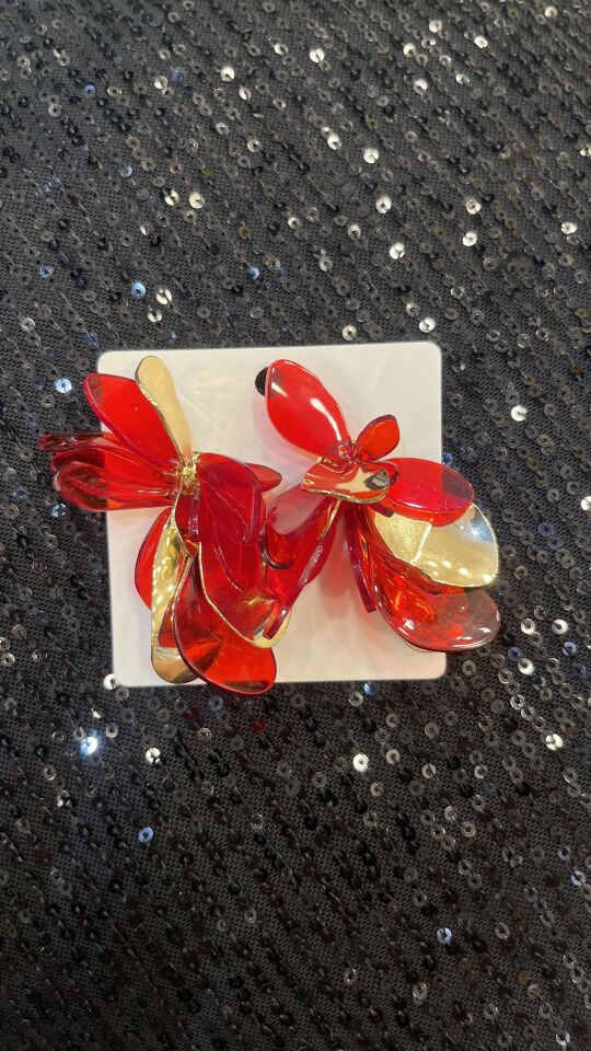 KIRMIZI KELEBEK ŞEKLİNDE KÜPE