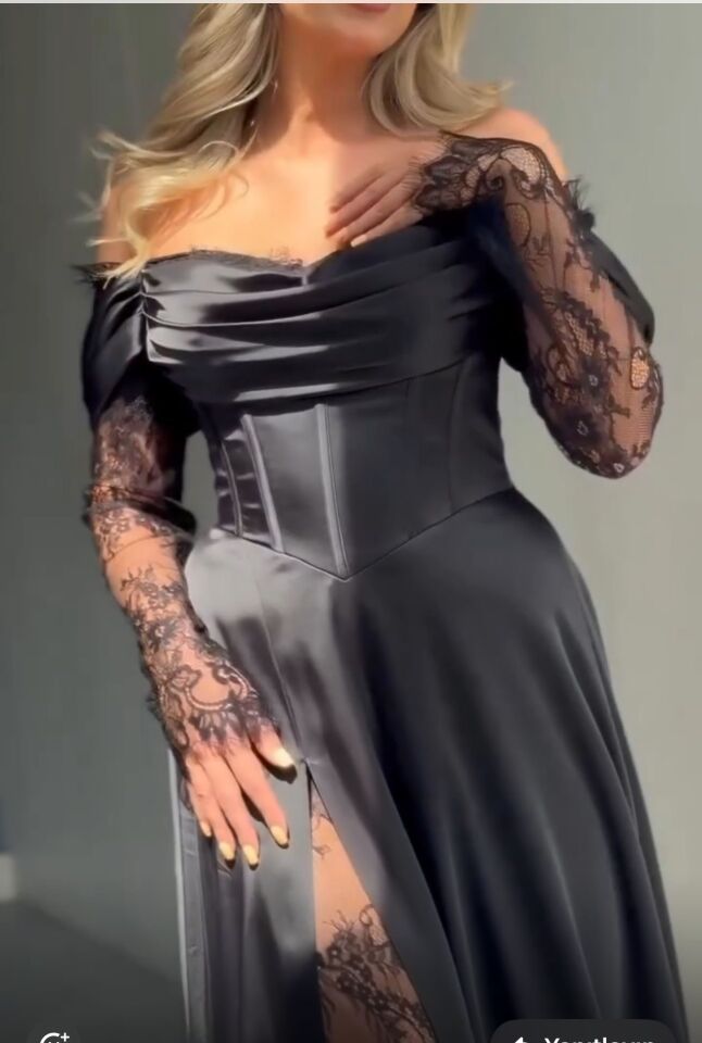 SİYAH DANTEL DETAYLI KORSAJLI  ELBİSE