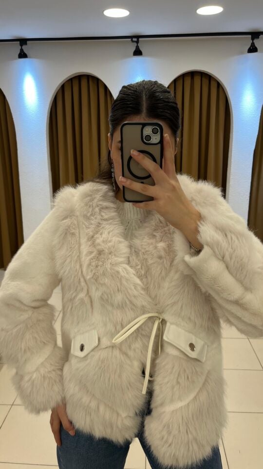 KREM BELDEN BAĞLAMALI KISA KÜRK