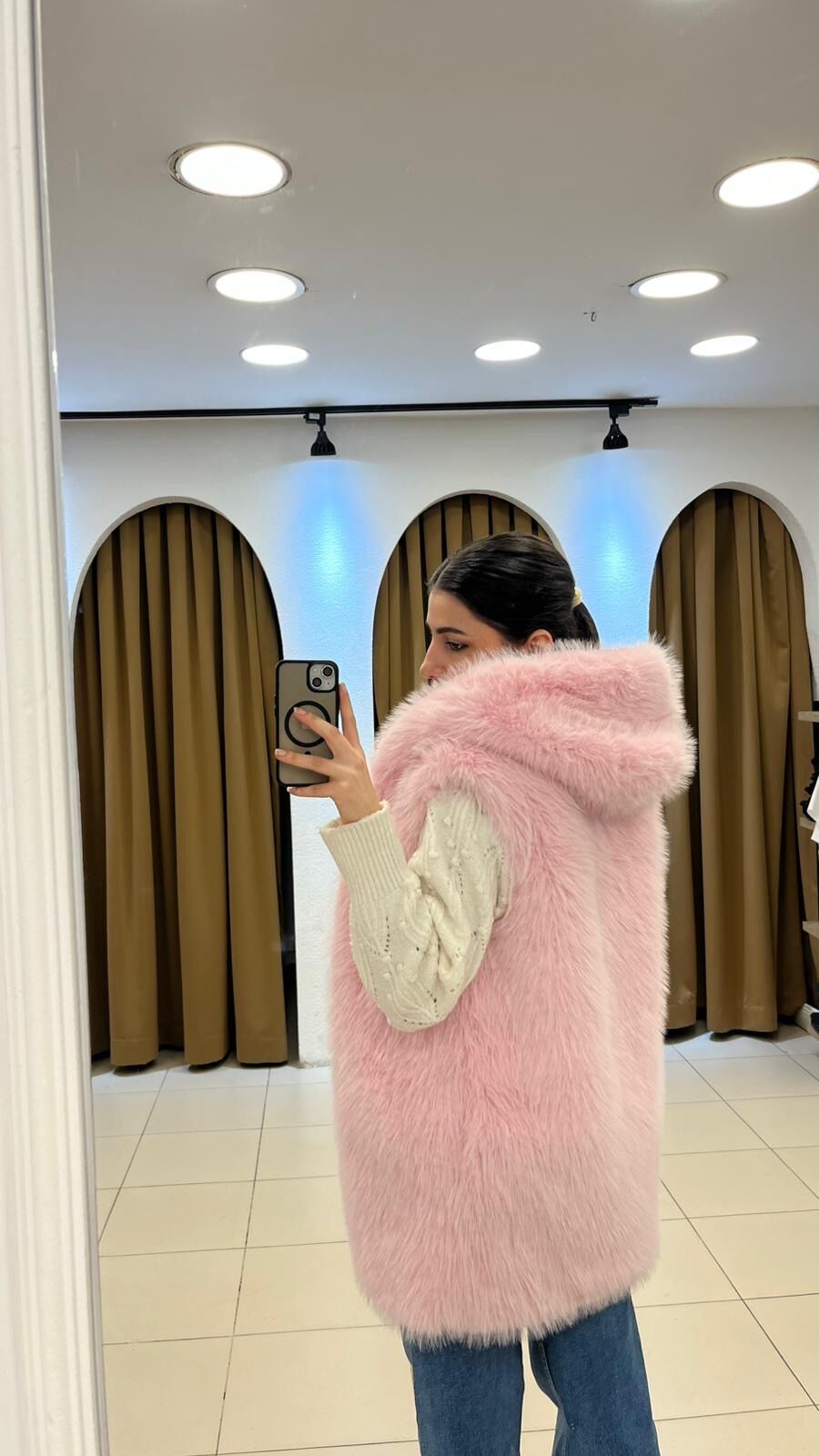 PEMBE YÜNLÜ KAPİŞONLU UZUN YELEK