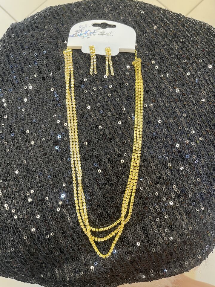 HAFİF GOLD HOOP KÜPE