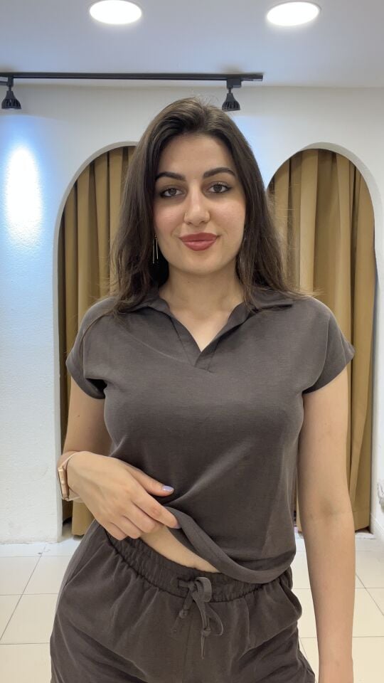 KAHVERENGİ ŞORTLU TAKIM
