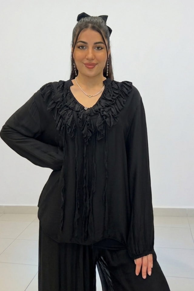 Siyah bluzu fırfırlı uzun kollu içi astarlı pantolonu beli lastikli ipek takım Standart