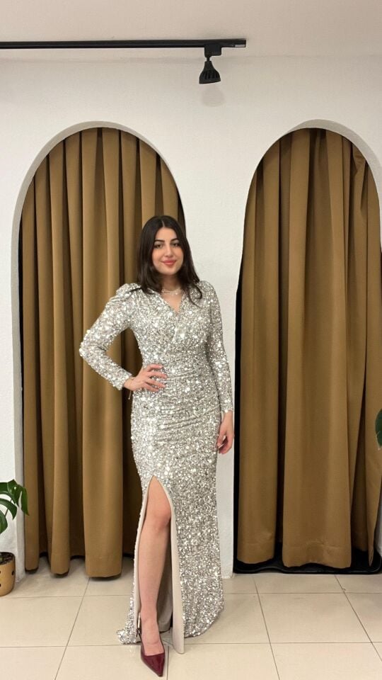 GÜMÜŞ PAYETLİ YIRTMAÇLI ABİYE